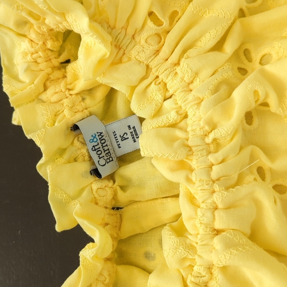 Petite Croft & Barrow Eyelet Short Sleeve Cotton Top with Ruffled Collar SP - Picture 7 of 9